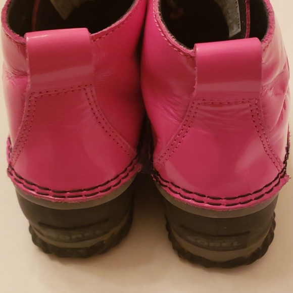 Sorel Out n About Pink Patent Ankle Boots size 5 - Picture 5 of 8